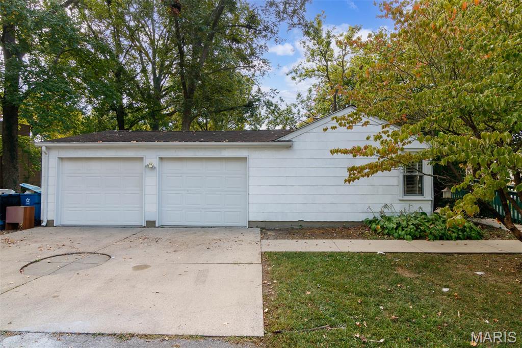 220 N Madison Street Property Photo 25