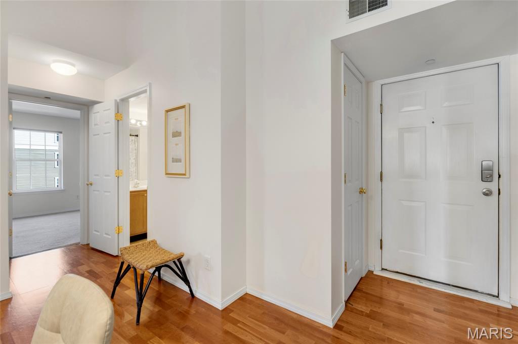 1109 Arbor Creek Drive 3c Property Photo 5