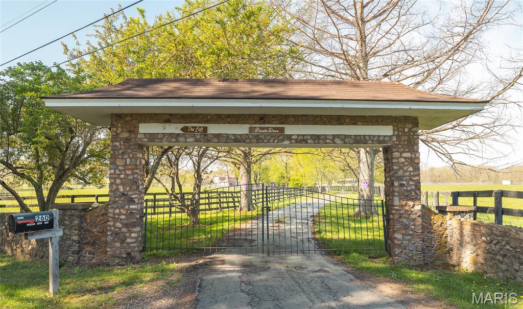 260 Kentucky Derby Lane Property Photo 43