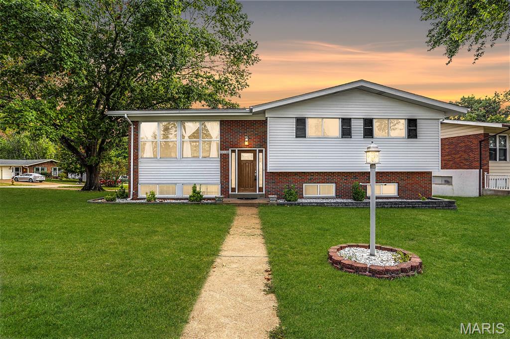 11102 Wedgestone Court Property Photo 1