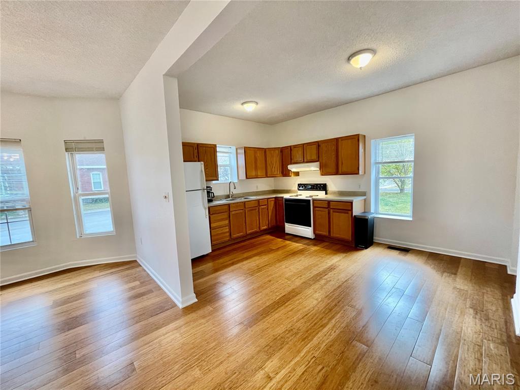 452 E Ferguson Avenue A Property Photo 9