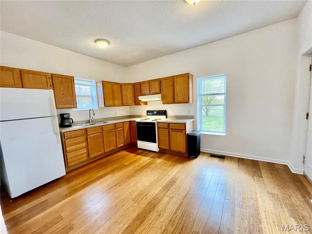 452 E Ferguson Avenue A Property Photo 11