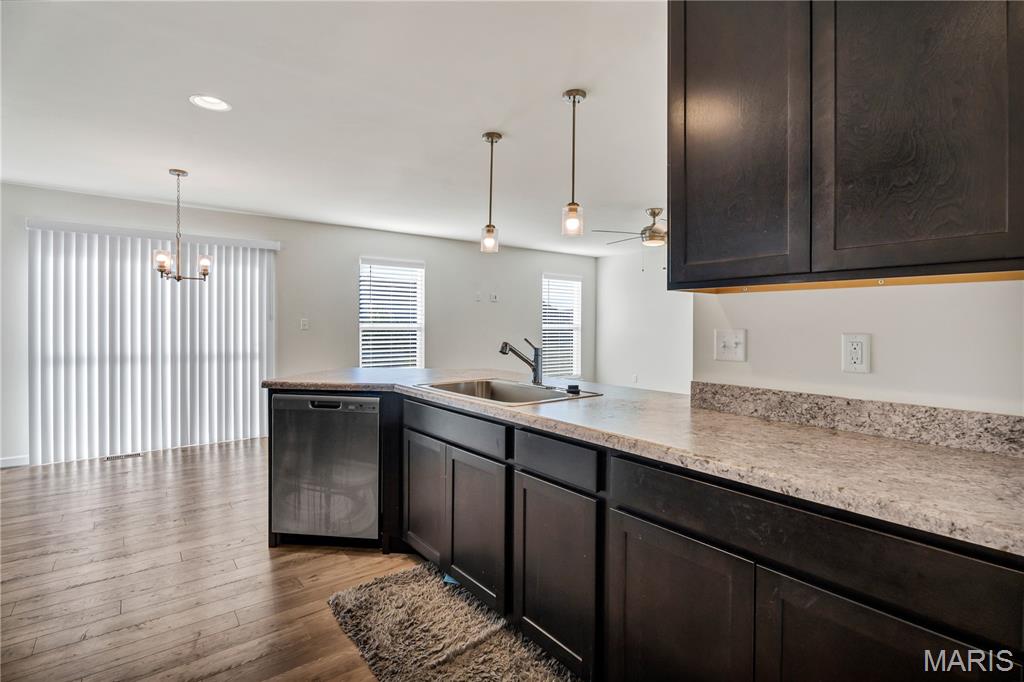 332 Crestfield Court Property Photo 11