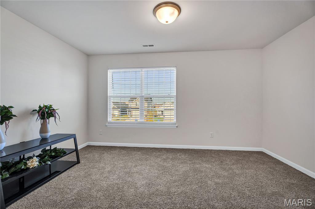 332 Crestfield Court Property Photo 16