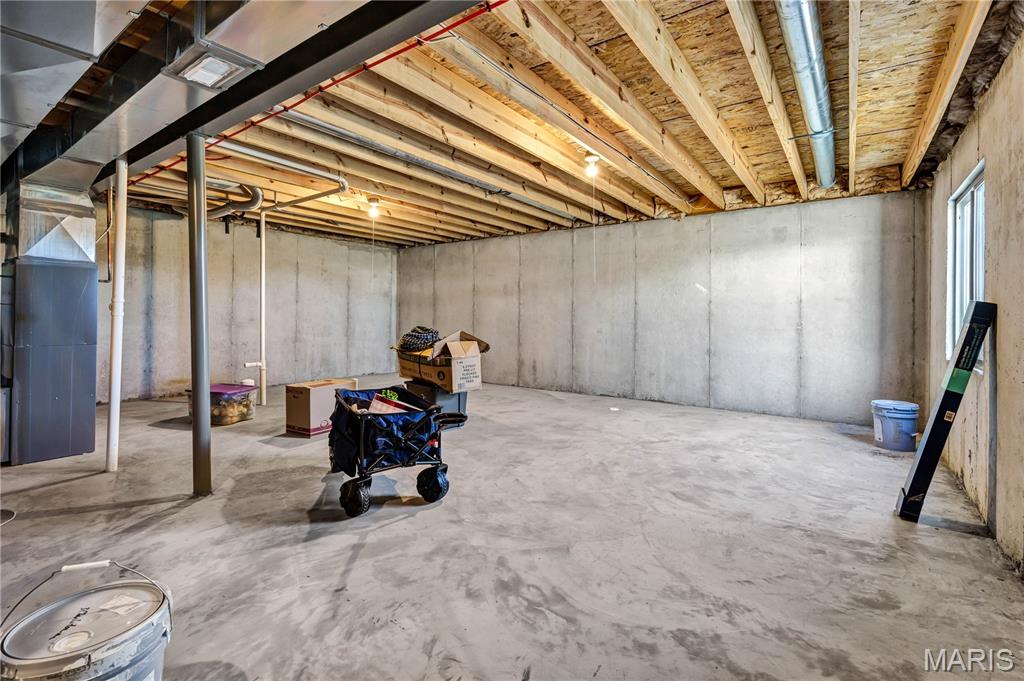 332 Crestfield Court Property Photo 21