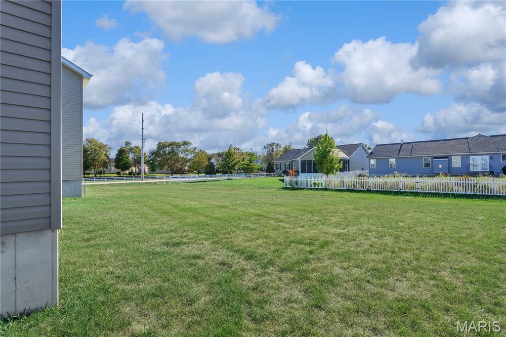 332 Crestfield Court Property Photo 22