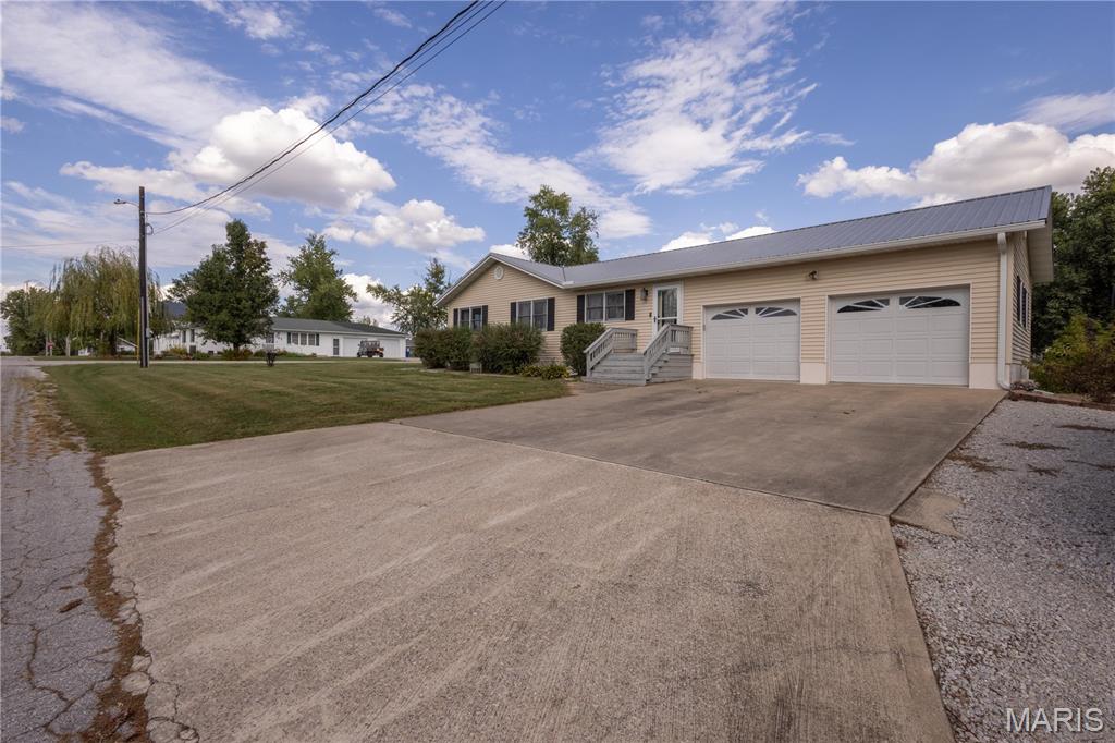 700 Ely St Property Photo 15