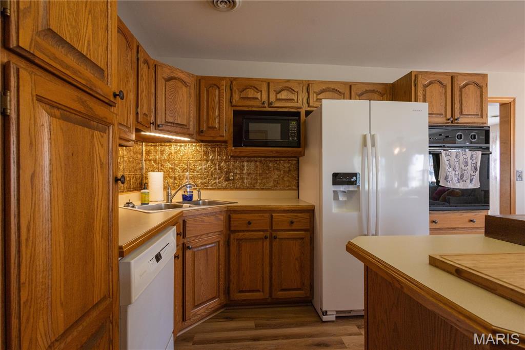 700 Ely St Property Photo 36
