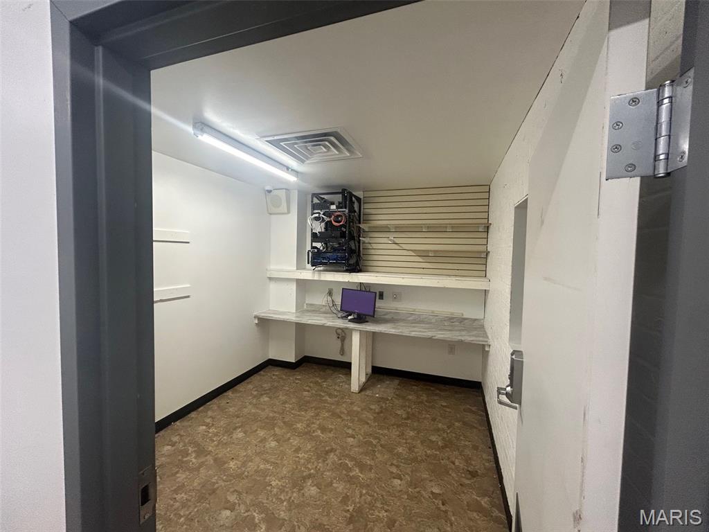 109 Clark Street Property Photo 6