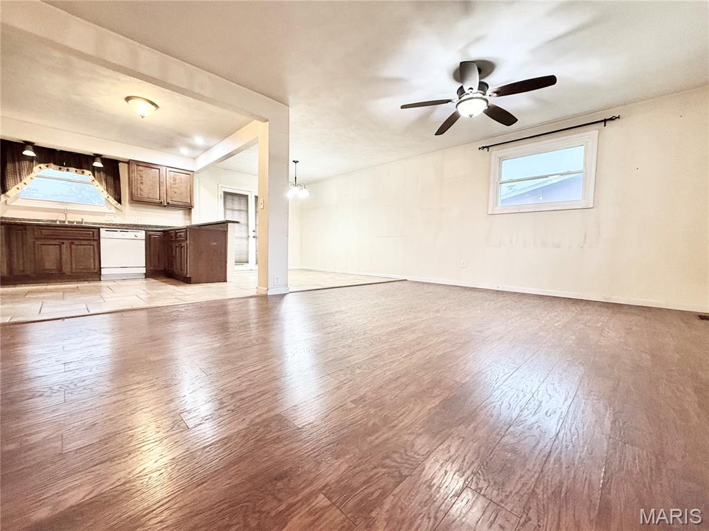 221 Summit Hill Drive Property Photo 8