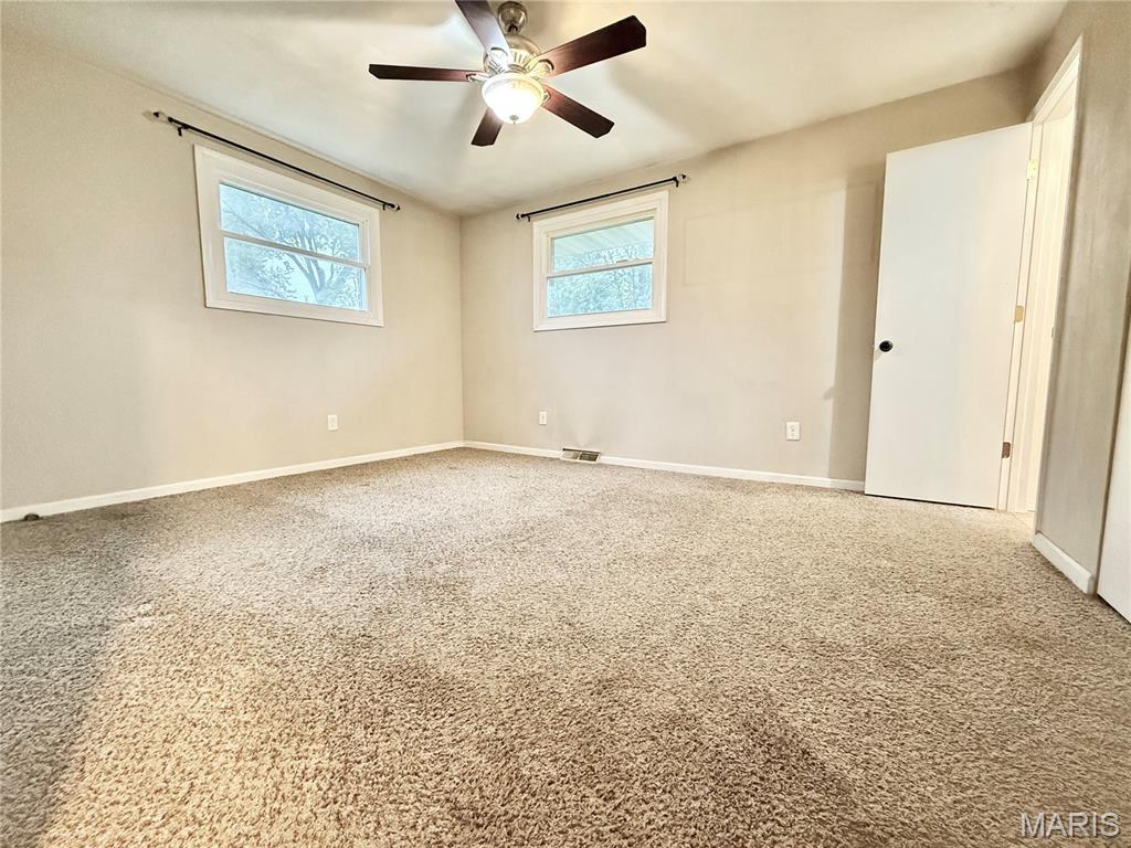 221 Summit Hill Drive Property Photo 9