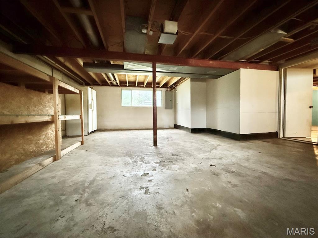 221 Summit Hill Drive Property Photo 18