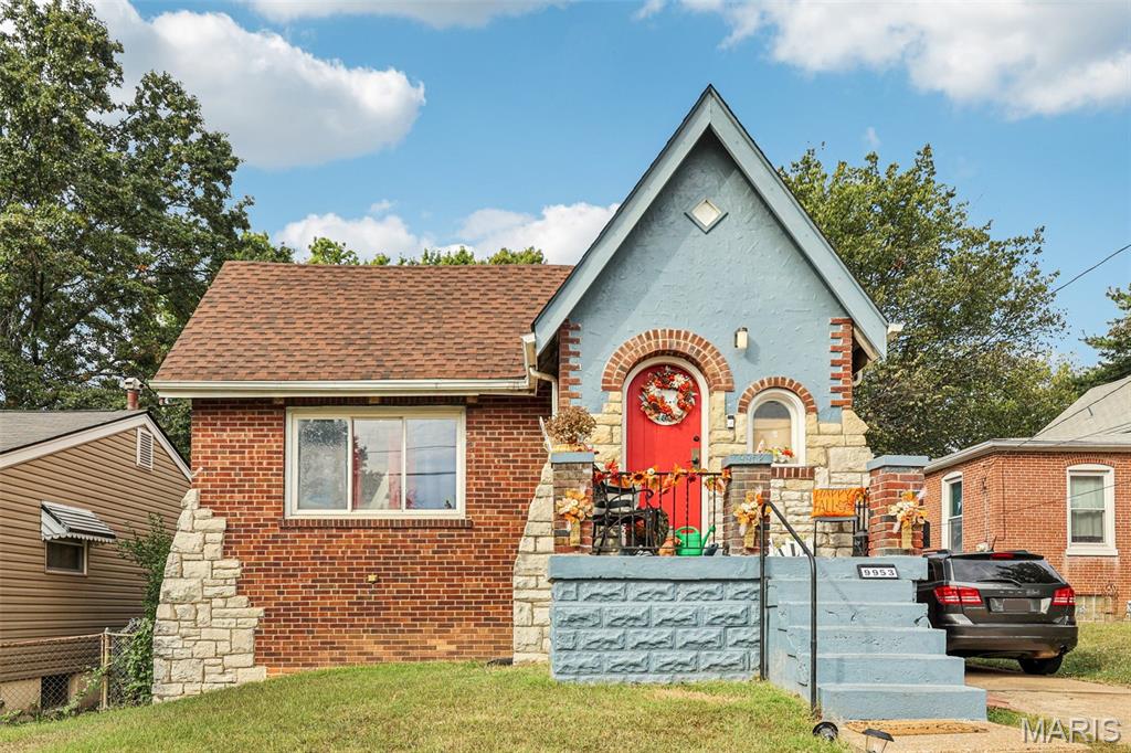 9953 Sadie Avenue Property Photo 1