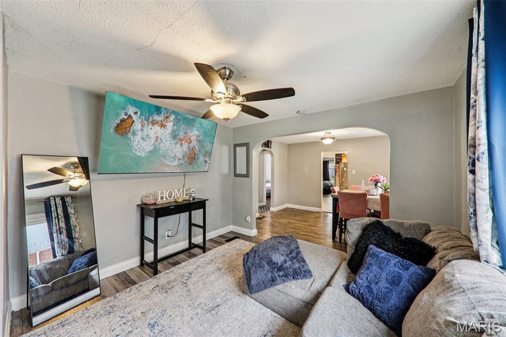 9953 Sadie Avenue Property Photo 8