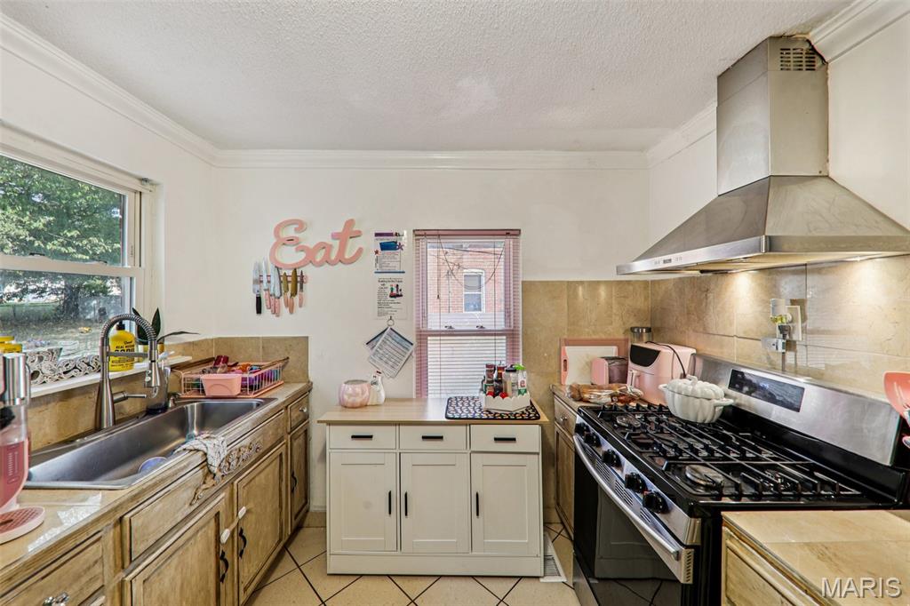 9953 Sadie Avenue Property Photo 15