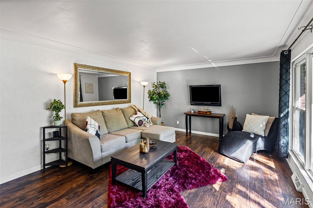 101 Westminster Drive Property Photo 4