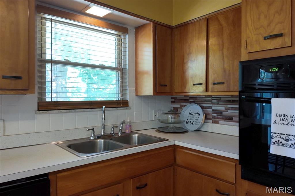 101 Westminster Drive Property Photo 11