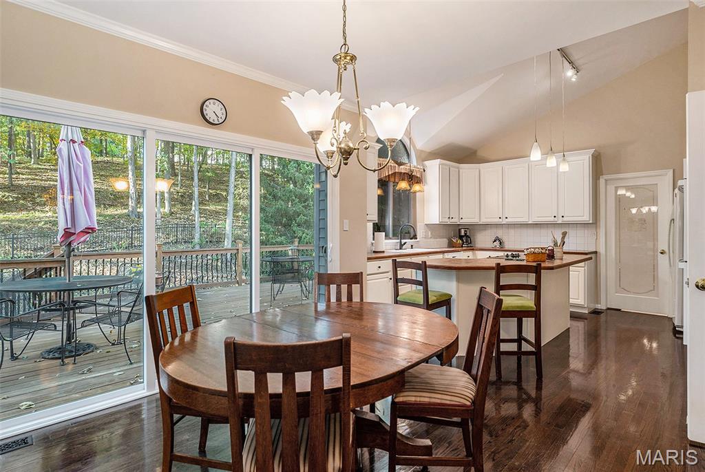 373 Gateford Drive Property Photo 12