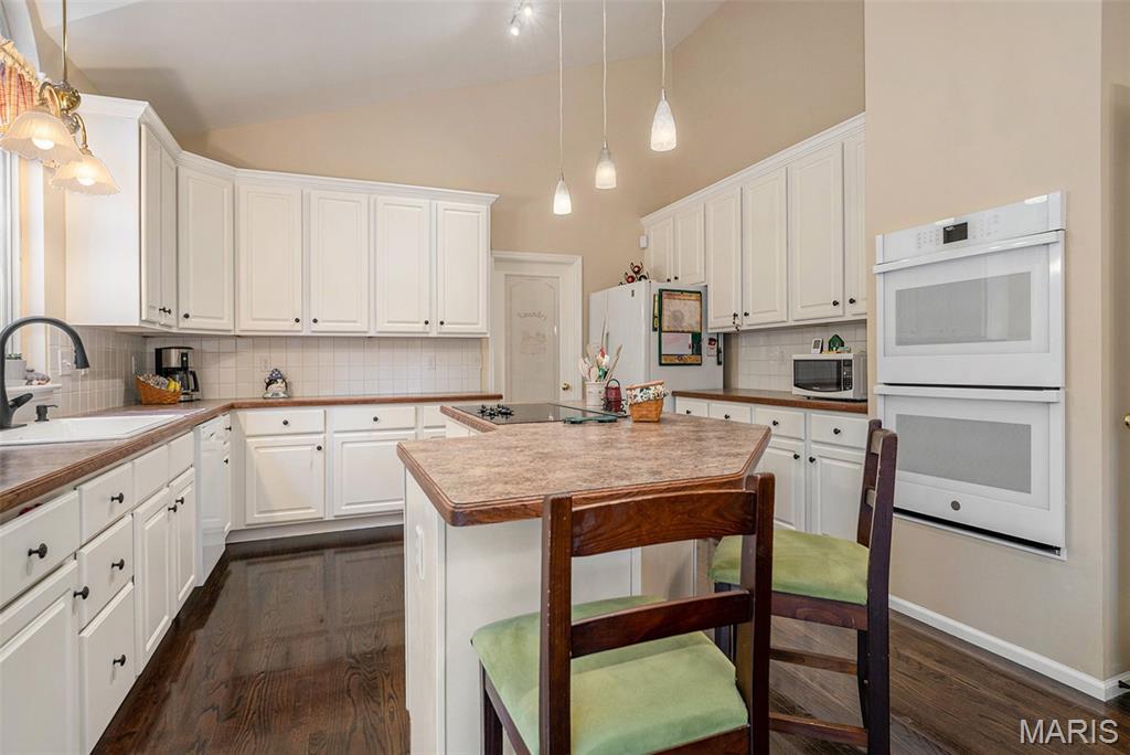 373 Gateford Drive Property Photo 14