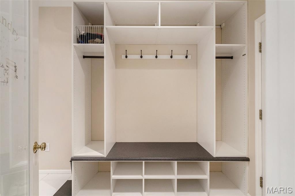 373 Gateford Drive Property Photo 17