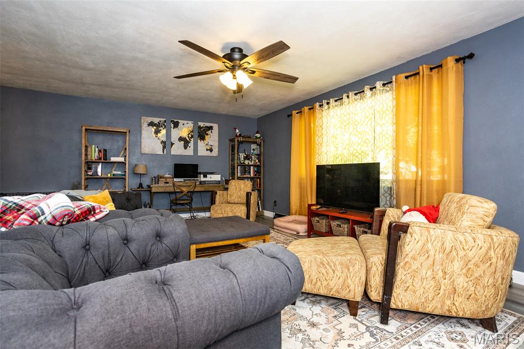 612 N 1st Street Property Photo 8