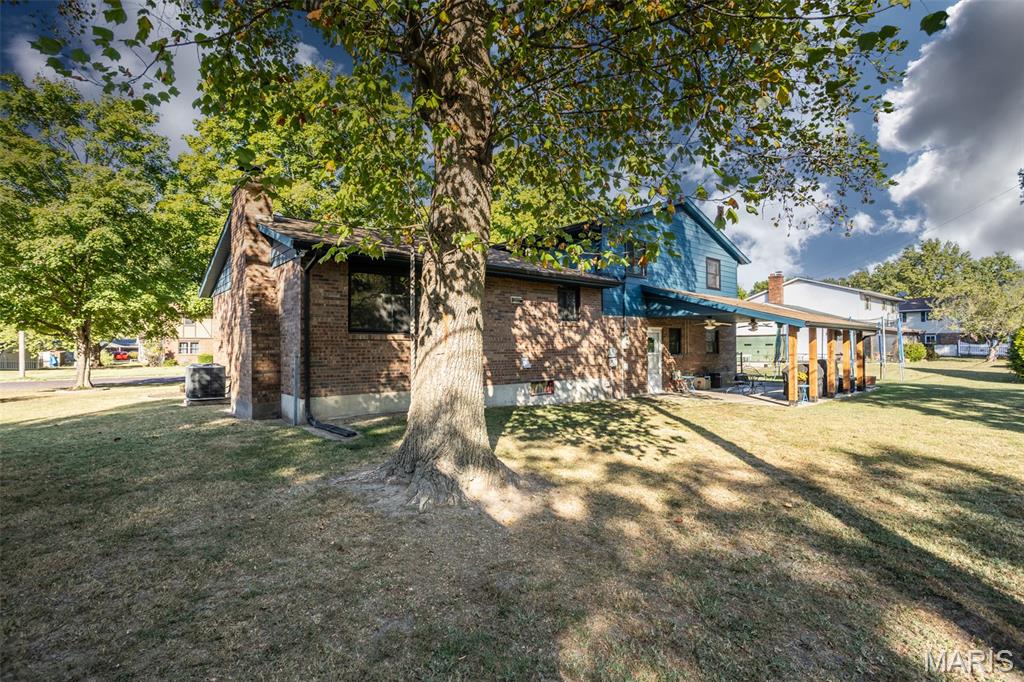 612 N 1st Street Property Photo 30