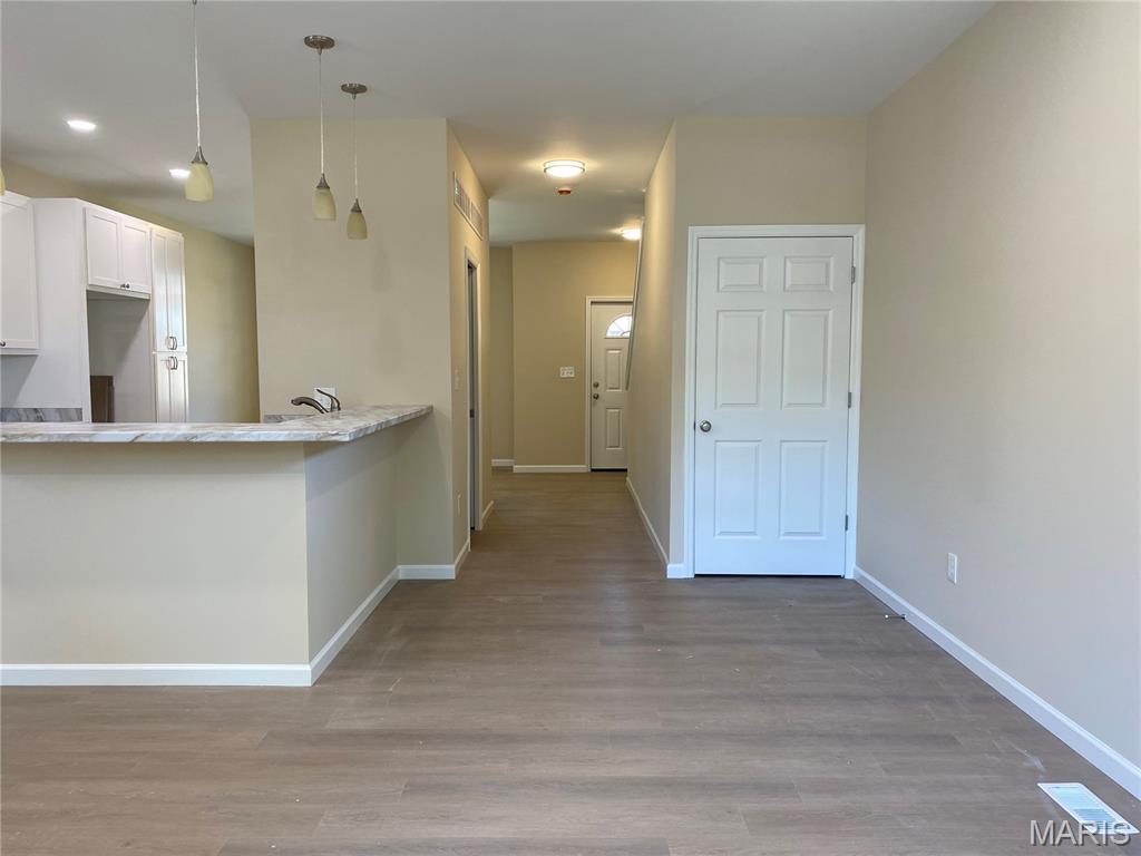 6516 Etzel Avenue Property Photo 9