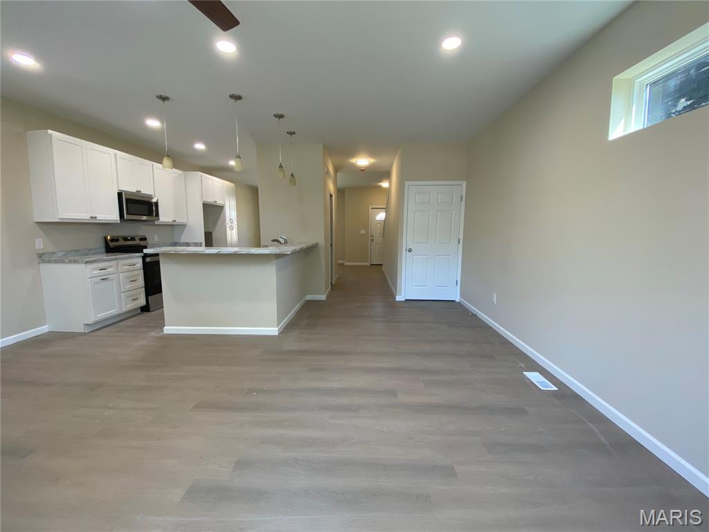 6516 Etzel Avenue Property Photo 10