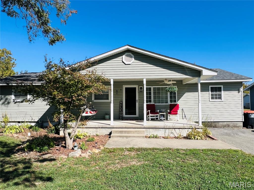 611 Second St Property Photo 1