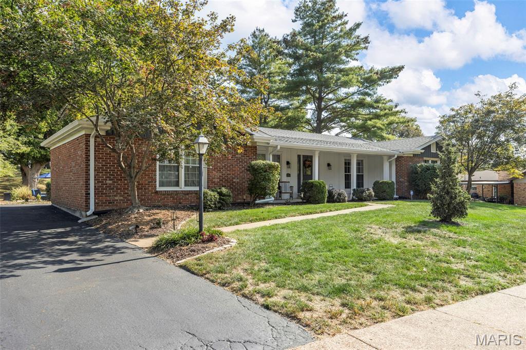 280 Portico Drive Property Photo 3