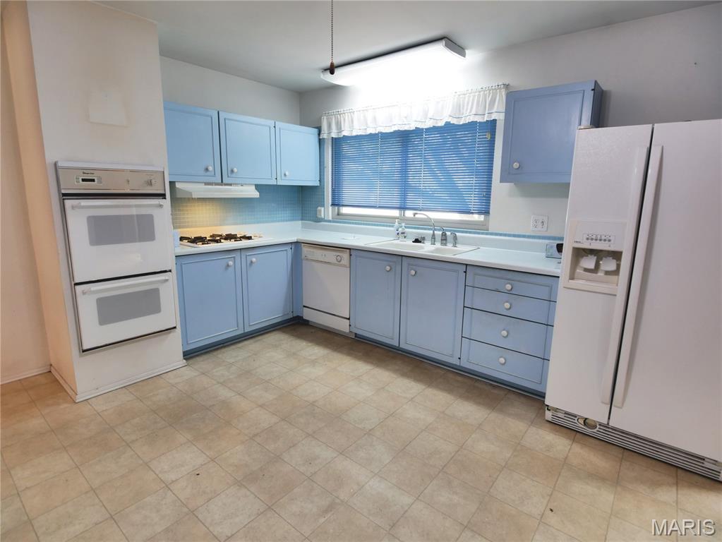 644 Shadow Rock Drive Property Photo 5