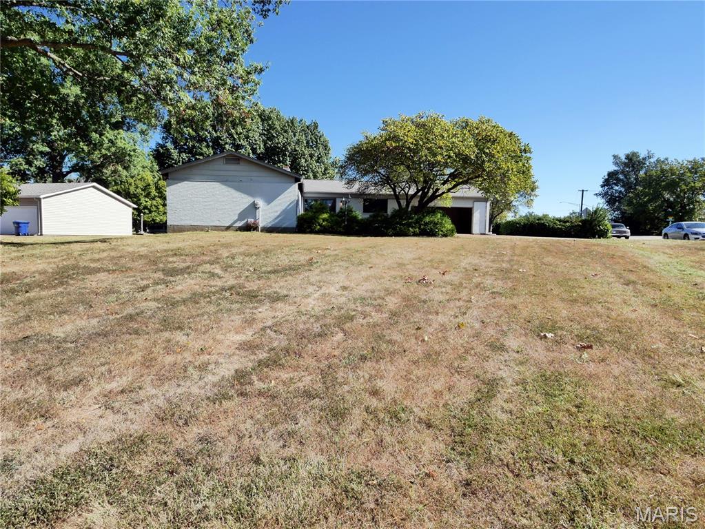 644 Shadow Rock Drive Property Photo 7