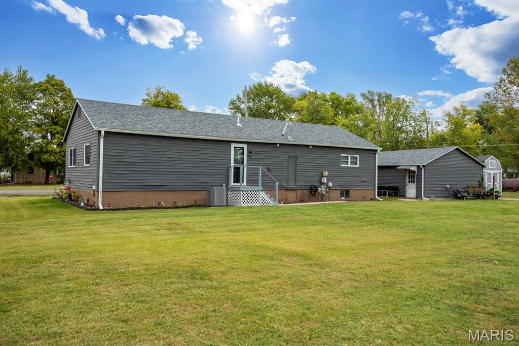 210 Fulton Street Property Photo 4