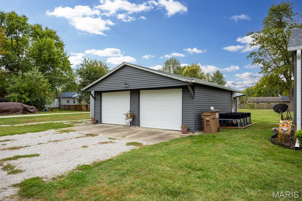 210 Fulton Street Property Photo 8