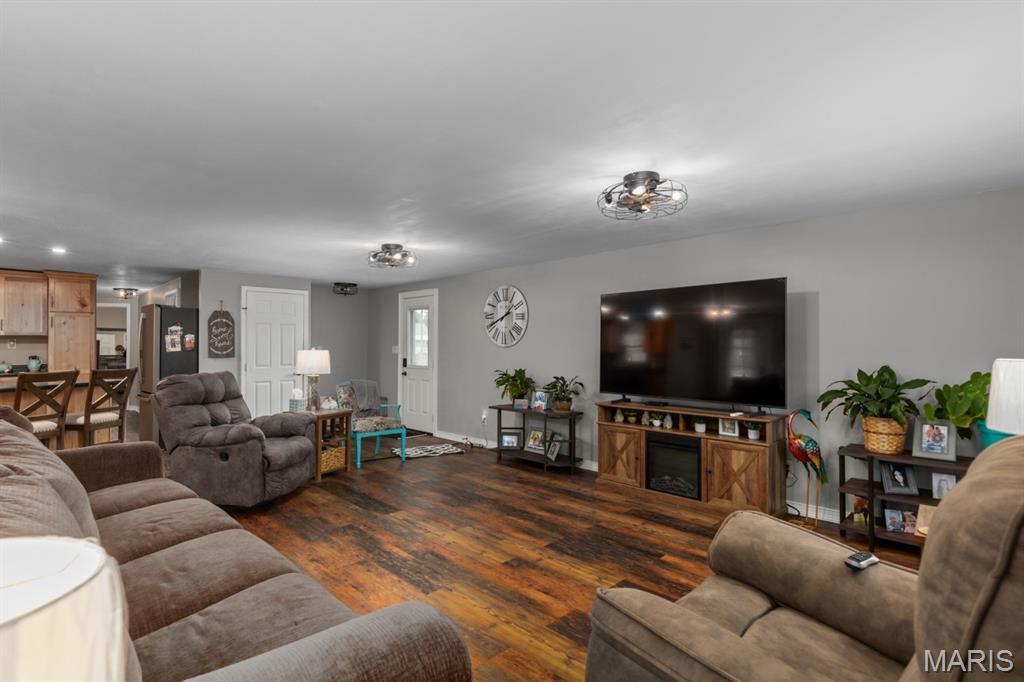 210 Fulton Street Property Photo 11