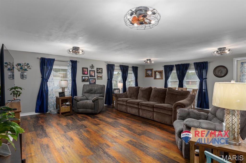 210 Fulton Street Property Photo 29