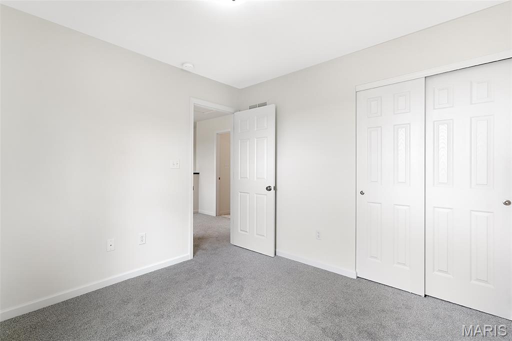 613 Fence Row Property Photo 2