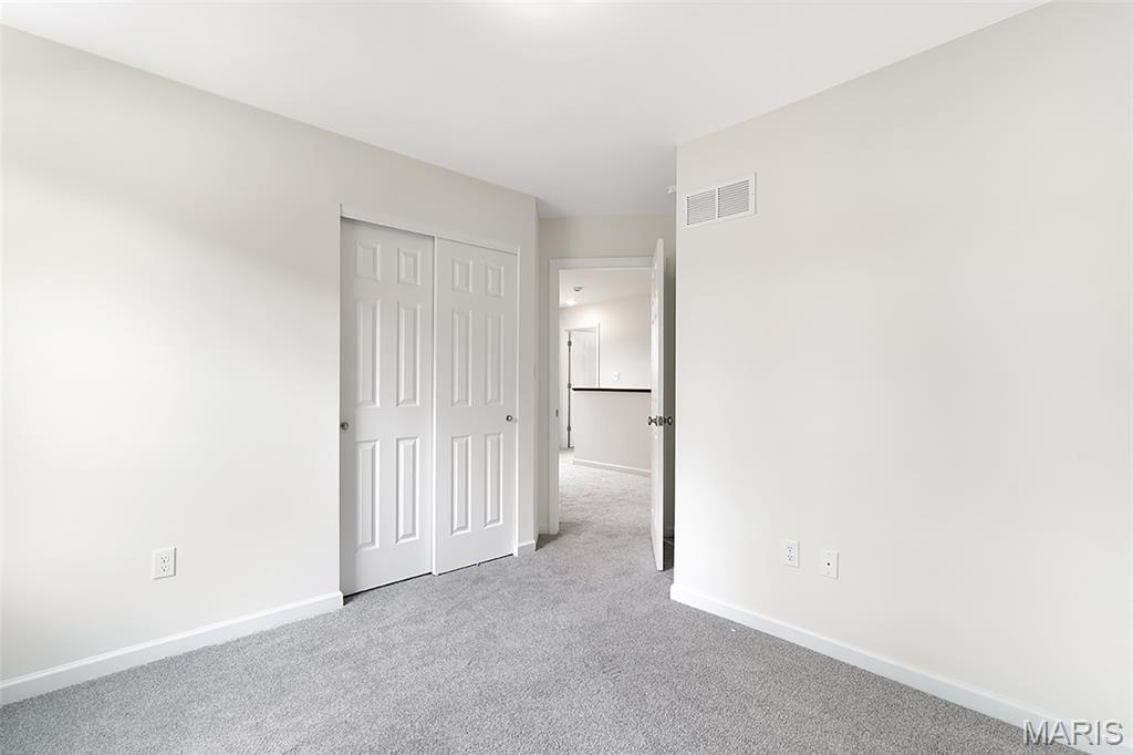 613 Fence Row Property Photo 5