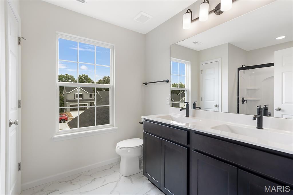 613 Fence Row Property Photo 8