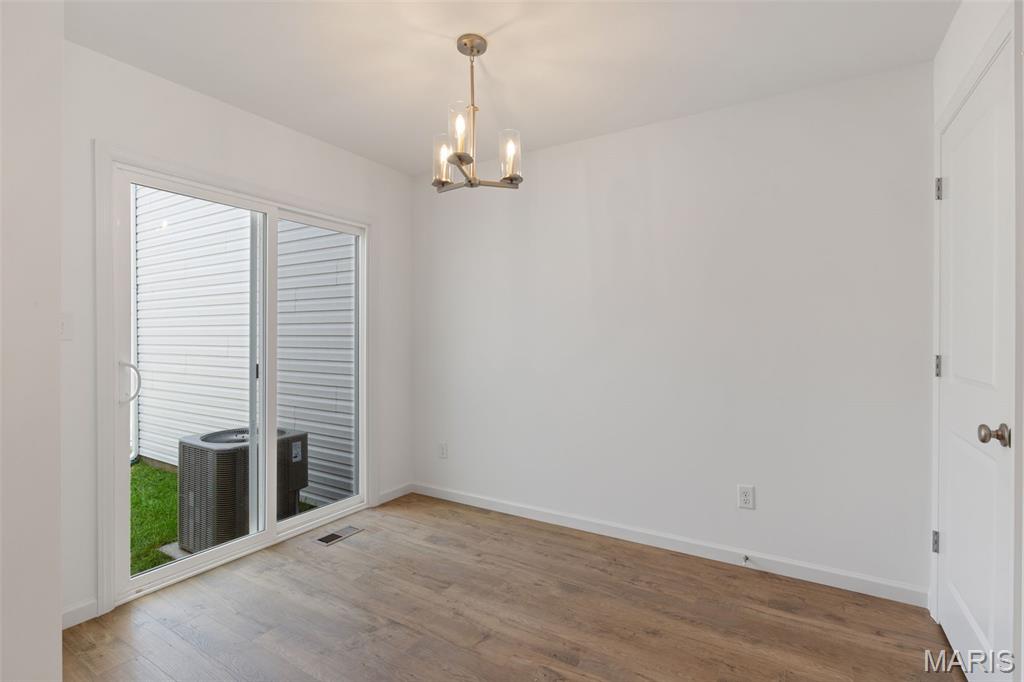 401 Sunset Hollow Drive Property Photo 5