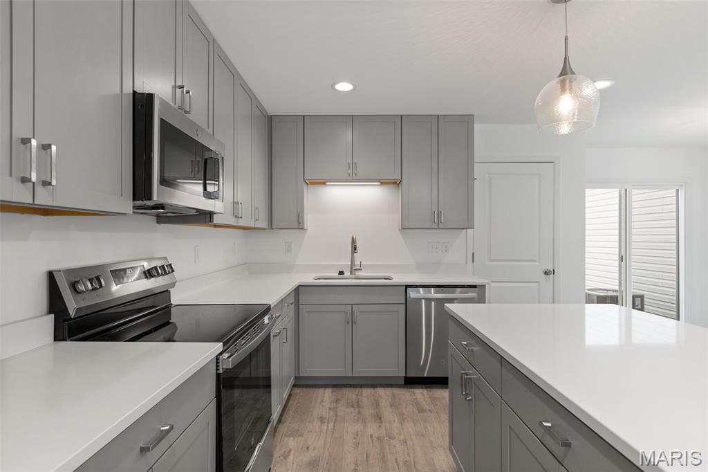 401 Sunset Hollow Drive Property Photo 9