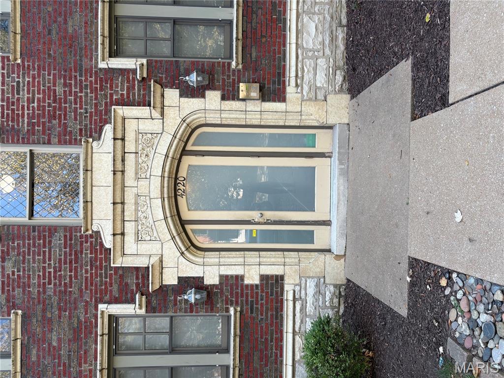 4220 Mcpherson Avenue 101 Property Photo 1