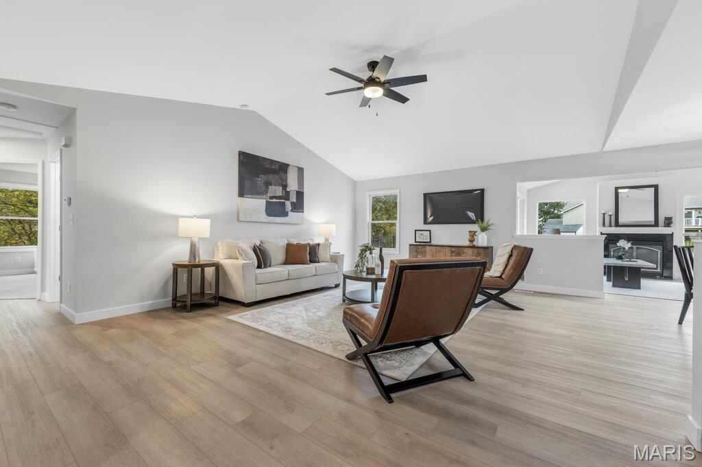 3867 Bedford Pointe Drive Property Photo 3