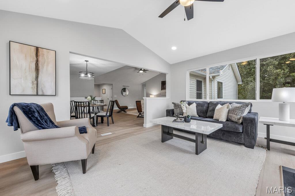 3867 Bedford Pointe Drive Property Photo 12