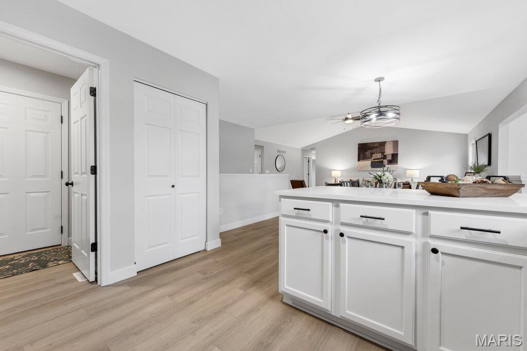 3867 Bedford Pointe Drive Property Photo 15