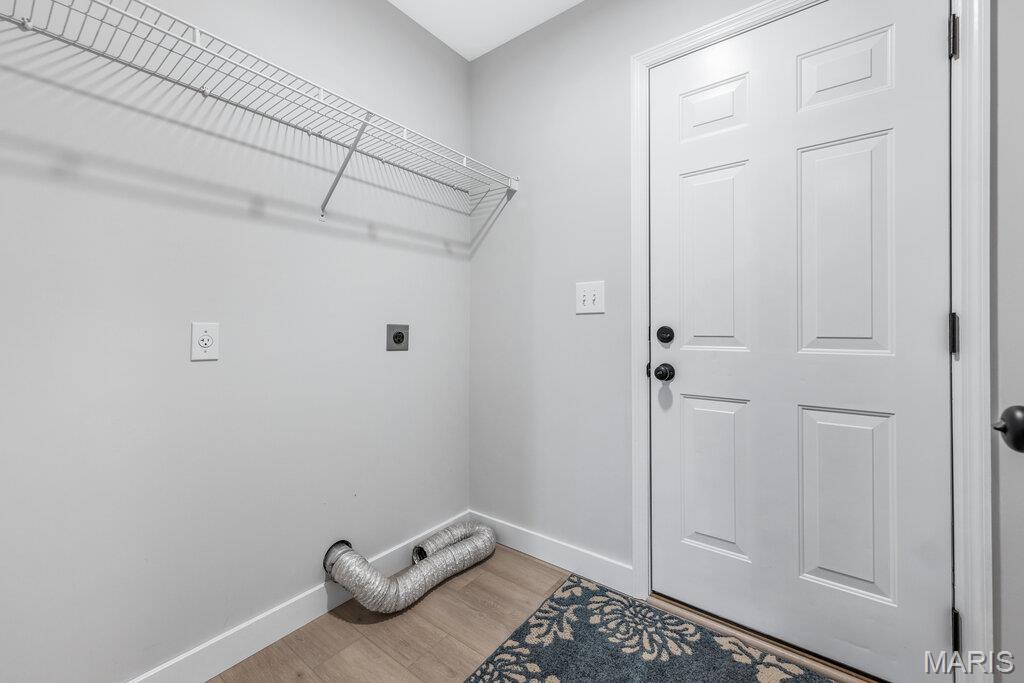 3867 Bedford Pointe Drive Property Photo 16