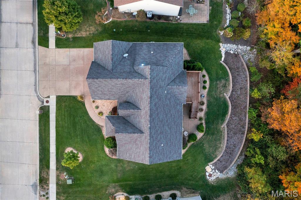 218 Redmond Pines Drive Property Photo 2