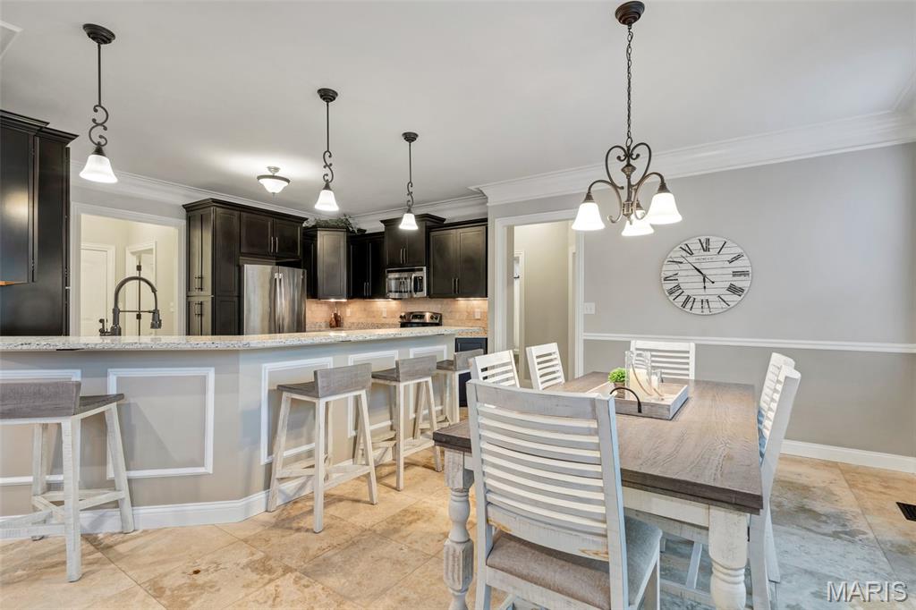 218 Redmond Pines Drive Property Photo 13