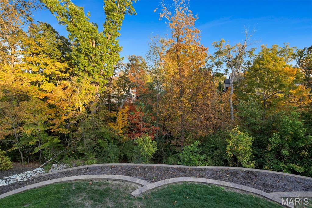 218 Redmond Pines Drive Property Photo 18