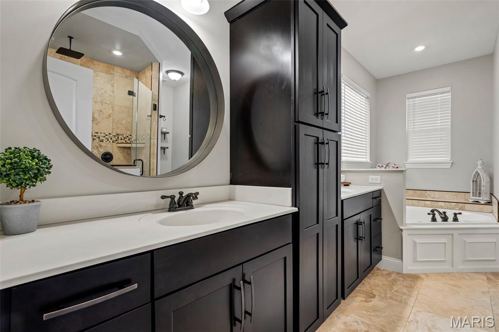 218 Redmond Pines Drive Property Photo 20